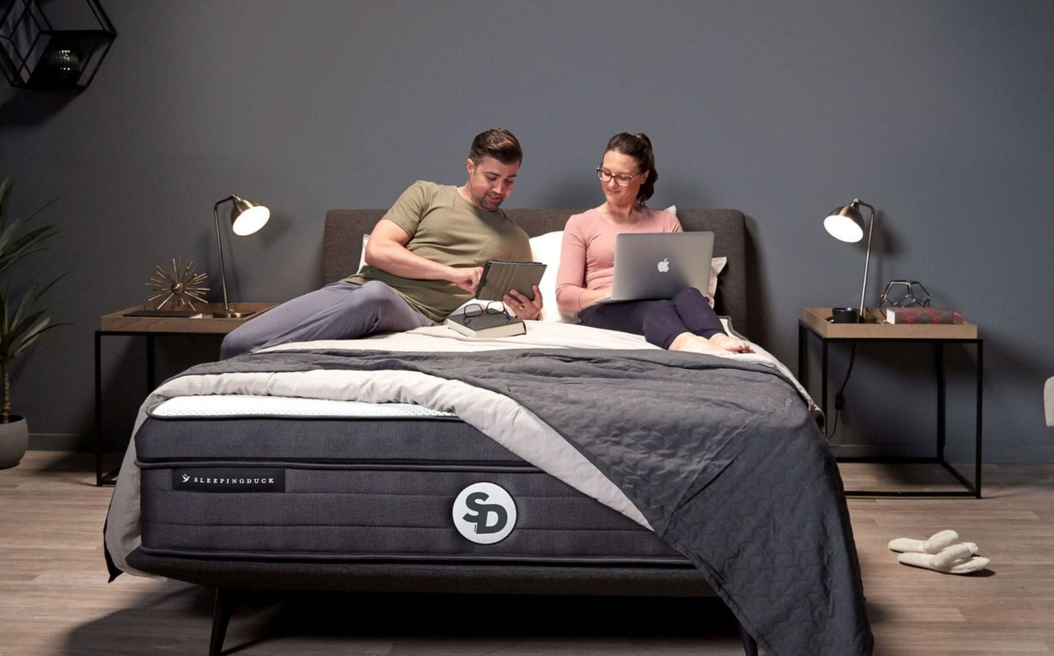 Sleeping Duck Mattress Review (in 2024)